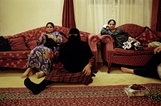  Conversation between bedouin women
