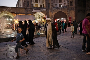  Iran, Isfahan, 03 August 2014
The entrance of the Baazar on Nasghshe Jahan Square or Emam Square 

Iran, Ispahan, 03 ao