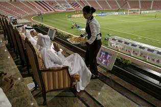 Al-Arabi Stadium in Doha April 17Stade et club Al_Arabi match  de la ligue des champions d'AFC Coupe d'Asie des clubs.  L'Equipe Qatari Al-Arabi rencontre les Ouzbeks de PAKHTAKOR TASHKENT