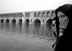  July 2006. Ten years have gone, ten years since my first trip.
Isfahan was a distant memory, a memory from the past. Everything has become actual and present again, all the beauties of this city enchant my gaze and my heart. 